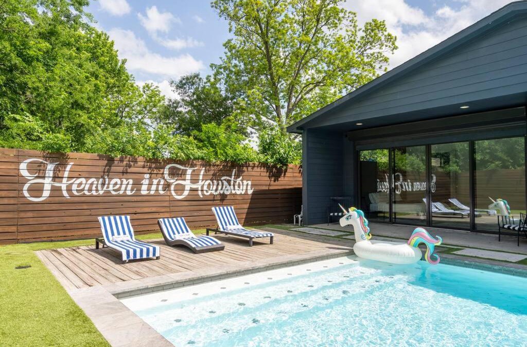 OST - South Union House | Heaven in Houston, Designer Oasis w/ Heated Pool