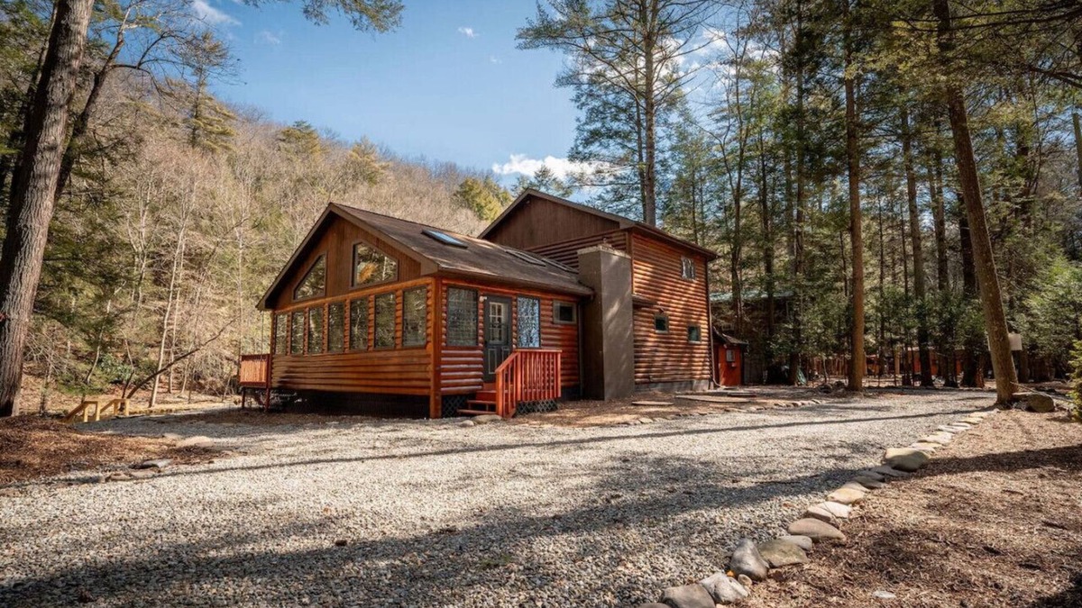 East Stroudsburg Cabin | Heaven's Cabin At The Creek