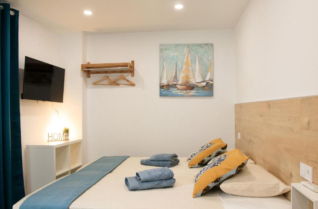 Ensanche Diputacion Bed & Breakfast | Heaven Sea