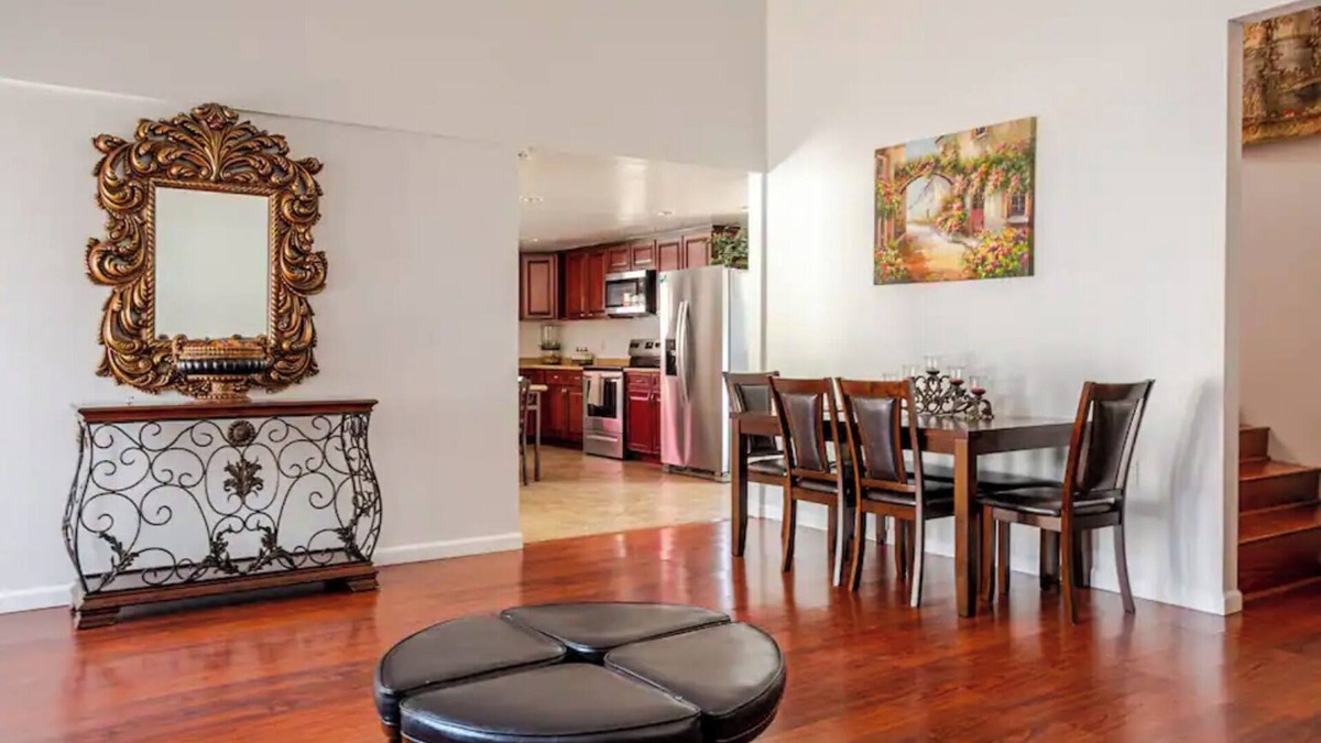 Lake Balboa House | Heavenly Staycation in the heart of Los Angeles