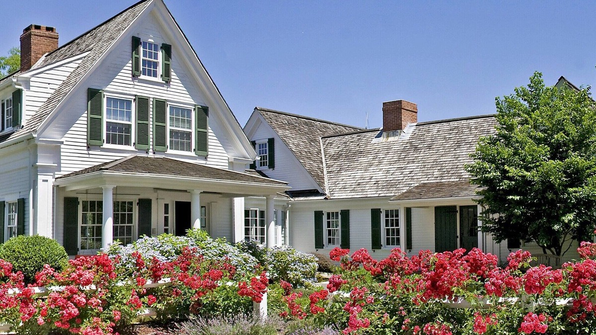 Truro House | Hedgebound Estate The best of Cape Cod with Pool and Hot Tub.