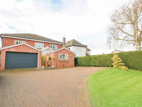 Barrowby House | Hedgefield House