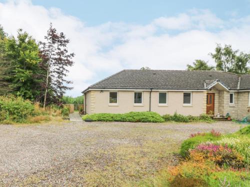 Glenrothes House | Hedgehogs Cottage