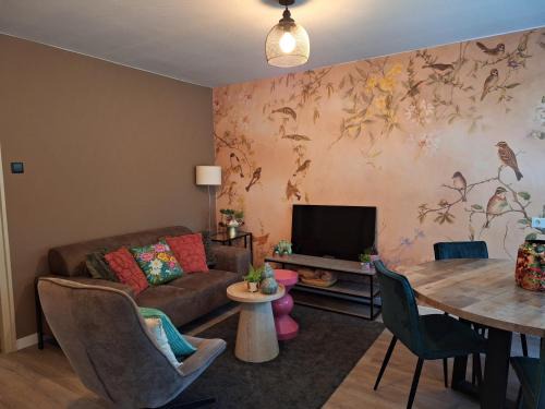 Otterlo House | Heerlijk boshuisje Bosnest De Vink met privetuin nabij Veluwepark