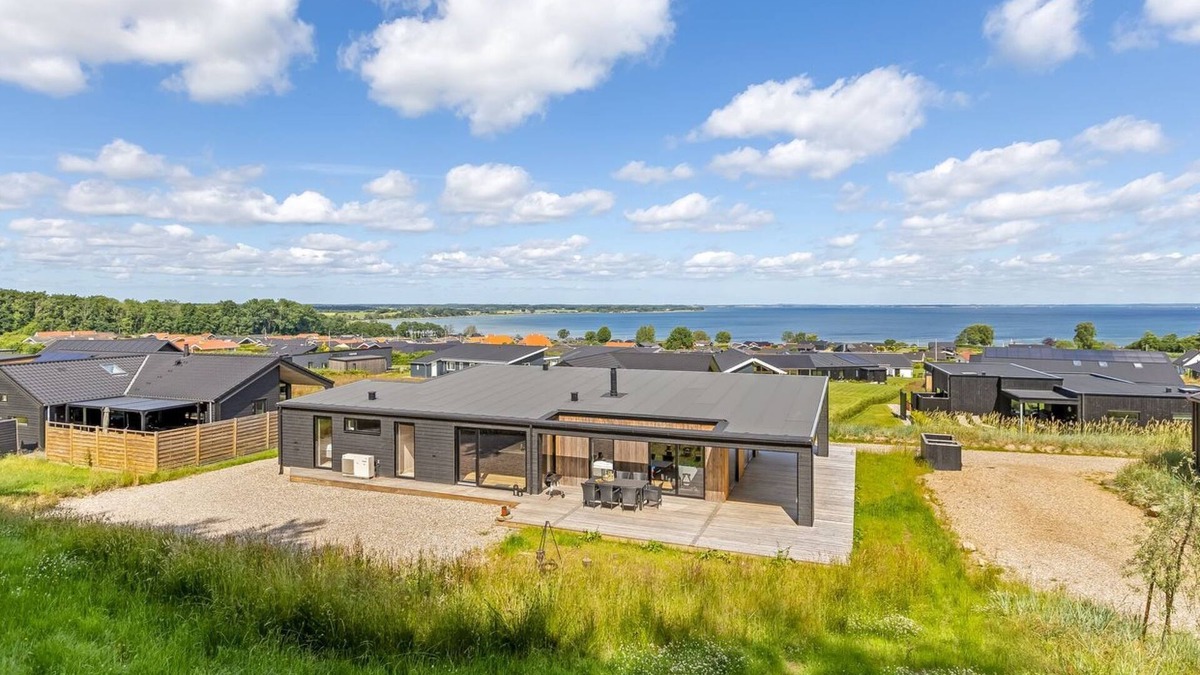 Sjølund House | "Heidie" - 600m from the sea by Interhome