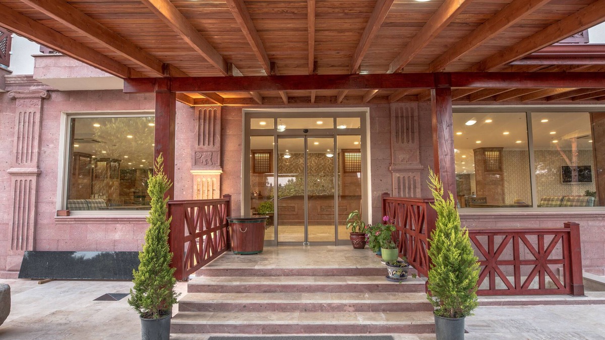 Ezine Hotel | Helen Troya Hotel Geyikli