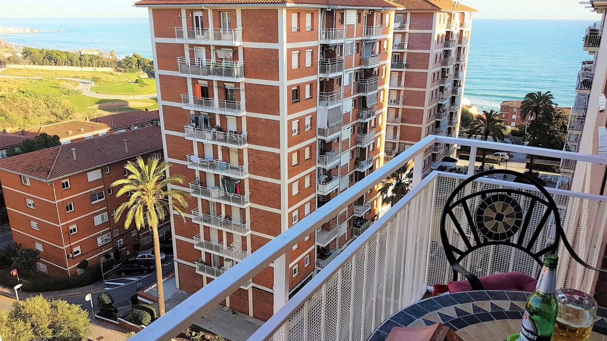 Montgat Apartment | Helena Seaview & Beach-apartment, balcony, AC, SAT-TV, high speed wifi