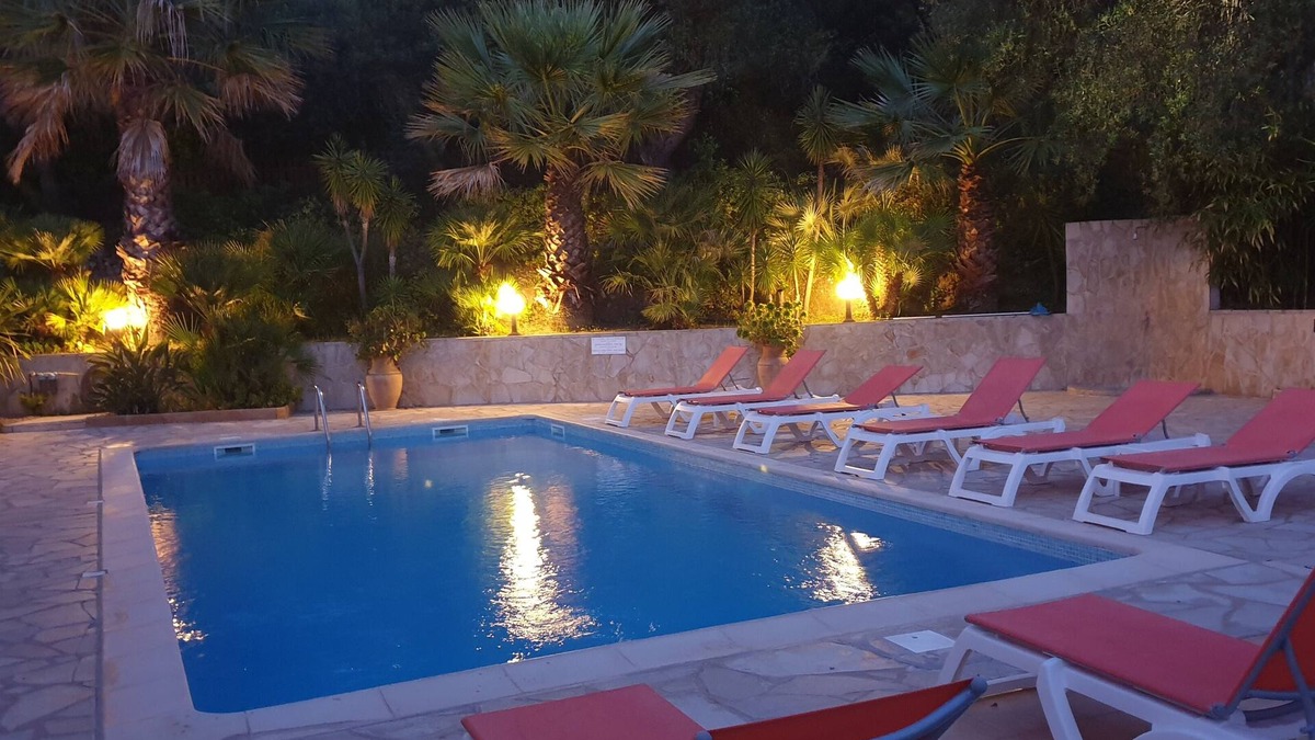 Cargese Apartment | Hélios1 6pers - 3 bedrooms beach 5 mins away and heated pool