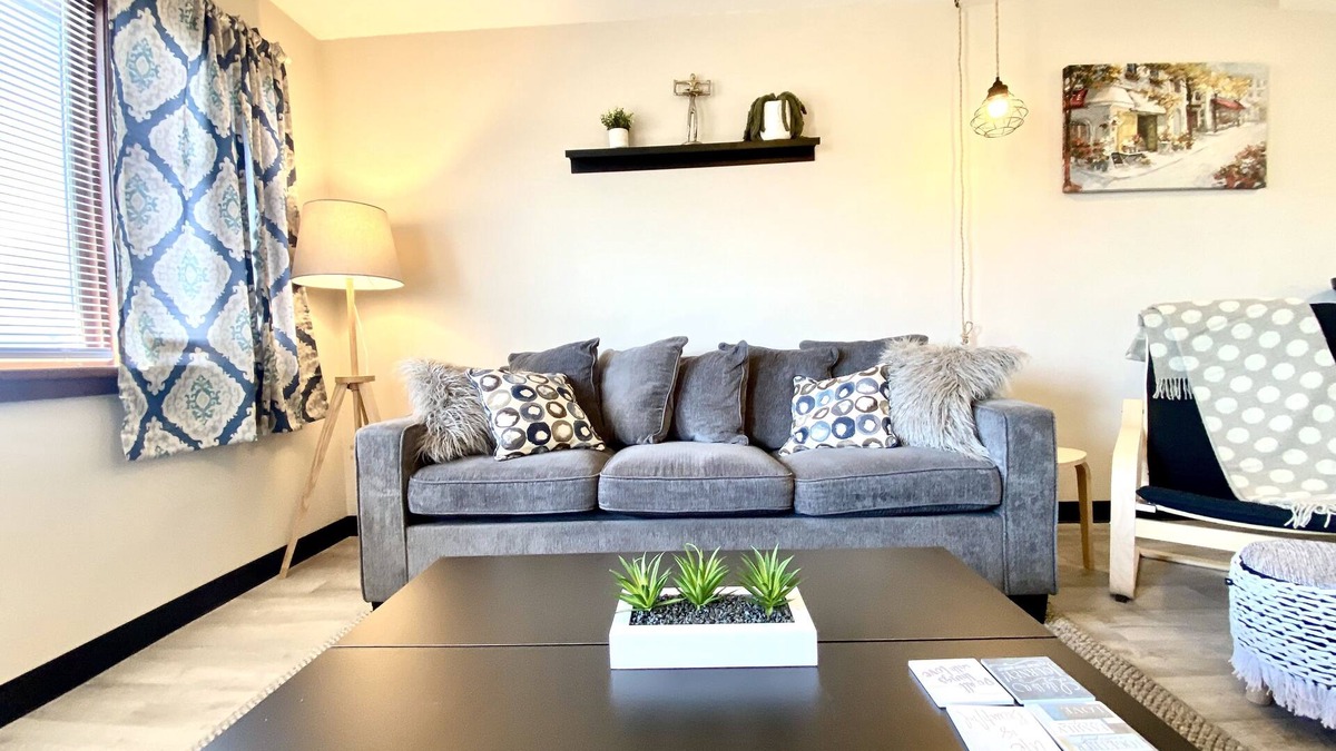 Coralville Apartment | Hello Louise Patio HuluTV Spacious