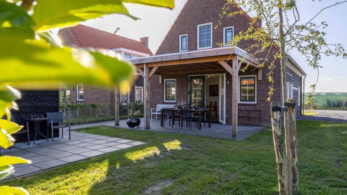 Ossenisse House | Hello Zeeland - Vakantiewoning Knuitershoek 104