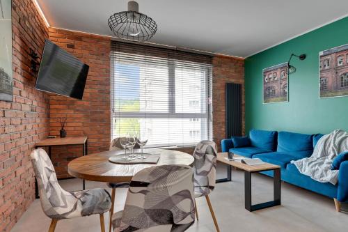 Gdansk City Center Apartment | helloGdańsk Wałowa with parking by Lion Apartments