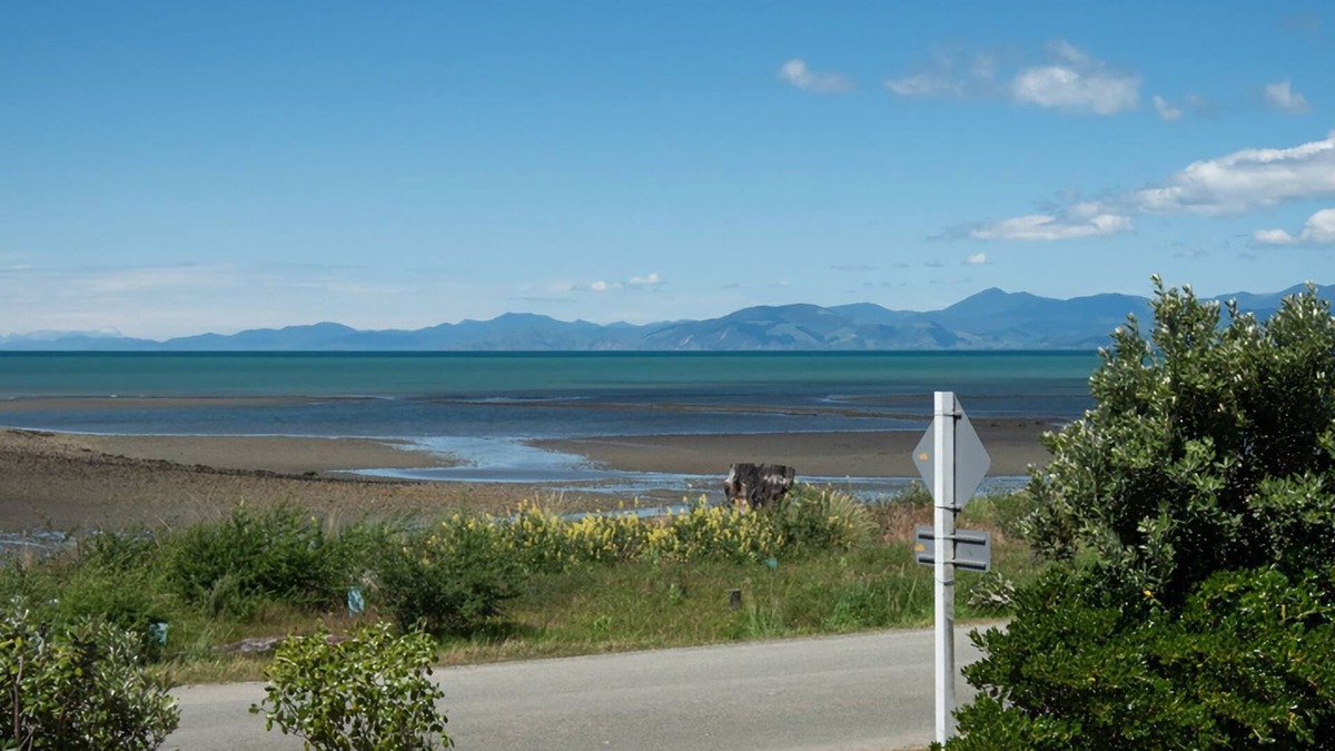 Tasman Cabin | Helme Holiday Bottom Bach