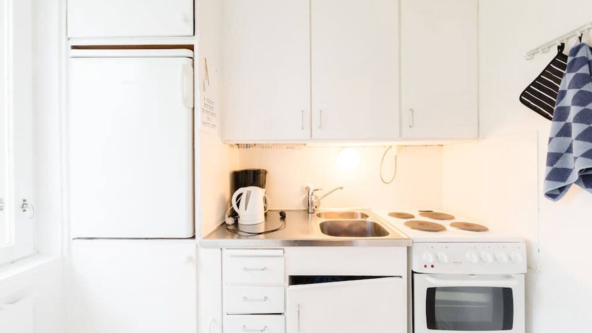 Etelainen District Apartment | Helsinki Studio by the Beach 2