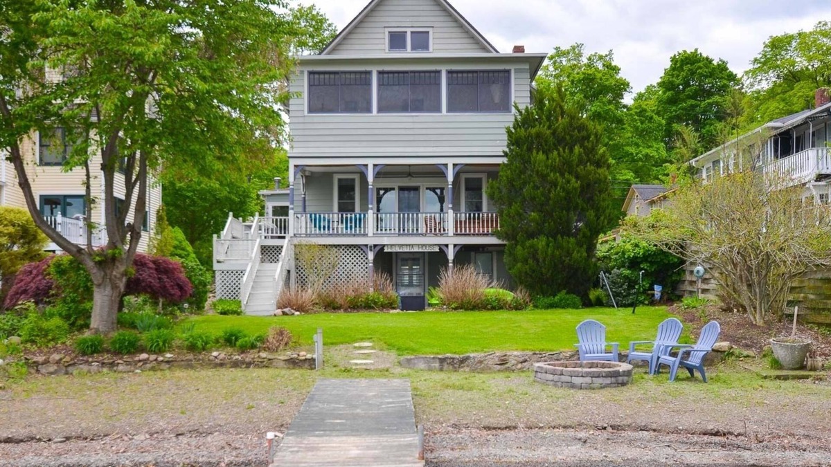 Dundee Cottage | Helvetia House: Historical Lake Home on Keuka Lake Wine Trail!