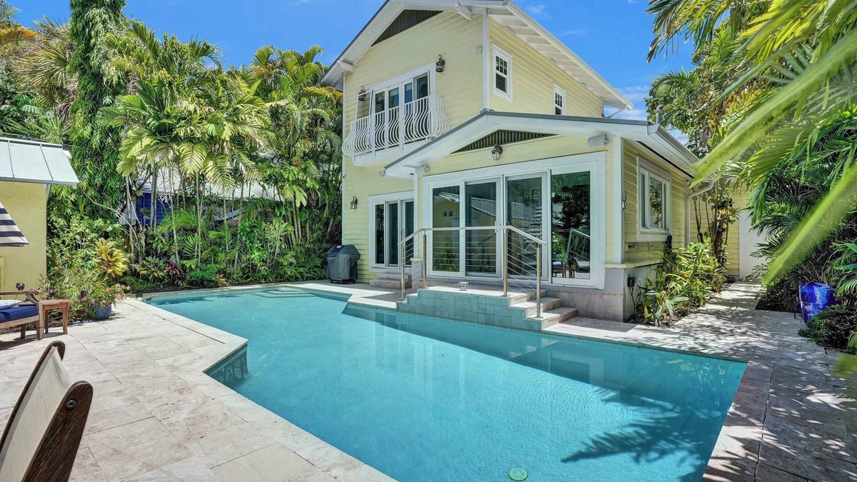 Colee Hammock House | Hemingway House Summa