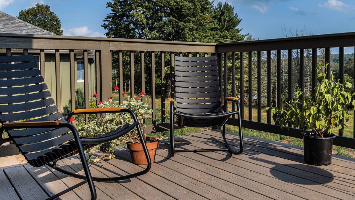 Neversink Hotel | Hemlock Neversink