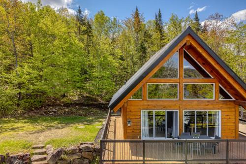Mandeville Ski Chalet | Henö