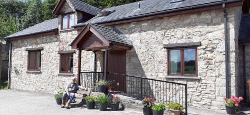 Rhyd-y-foel House | Henblas Holiday Cottages