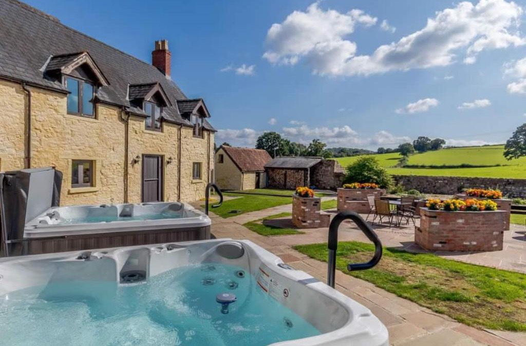 Monkswood House | Henrhiw Farm House at Henrhiw Farm Cottages