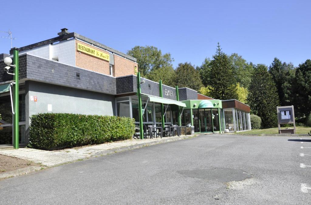 Rostrenen Hotel | Henri 4