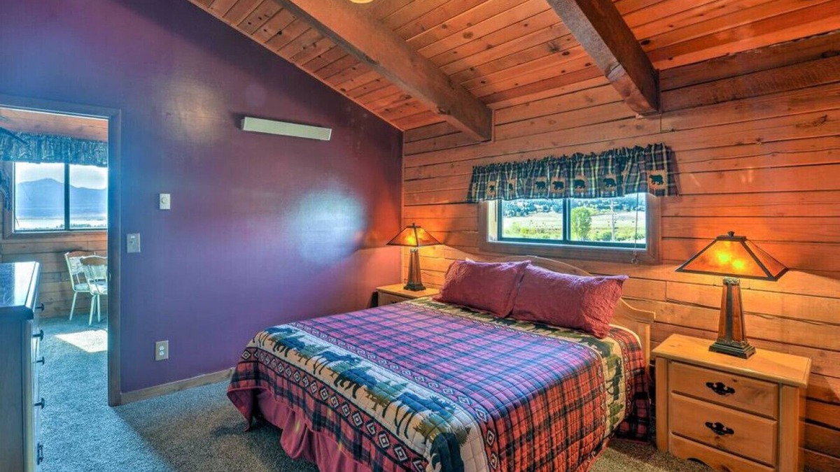 Island Park House | Henry's Lake Overlook I - 20 Miles from YNP