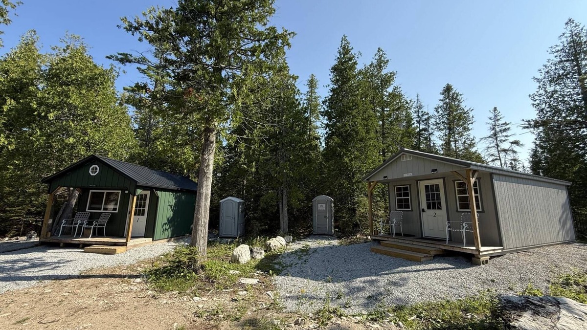 Drummond Island House | Henry's & White Birch Cabins - Johnswood Off Grid Cabins on Drummond Island
