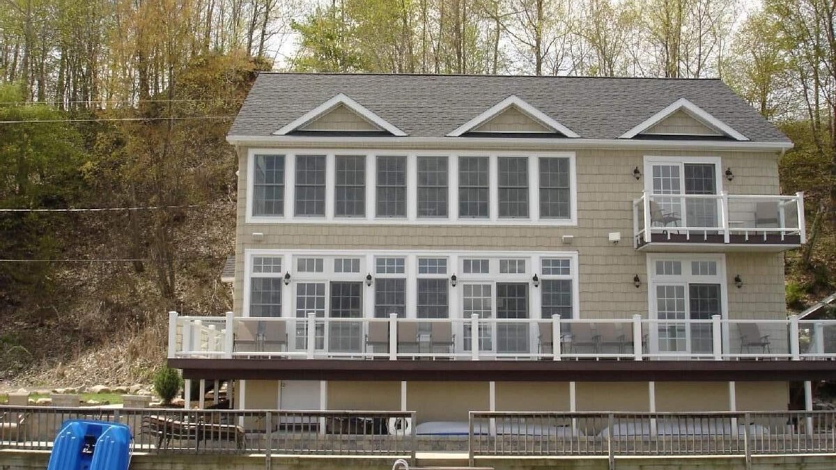 Town of Torrey House | Herbst's Hideaway on Seneca Lake
