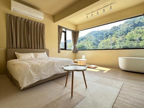Dahu House | Here after us homestay