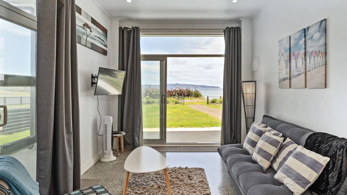Opito Bay House | Here Comes Summer - Opito Bay Holiday Home