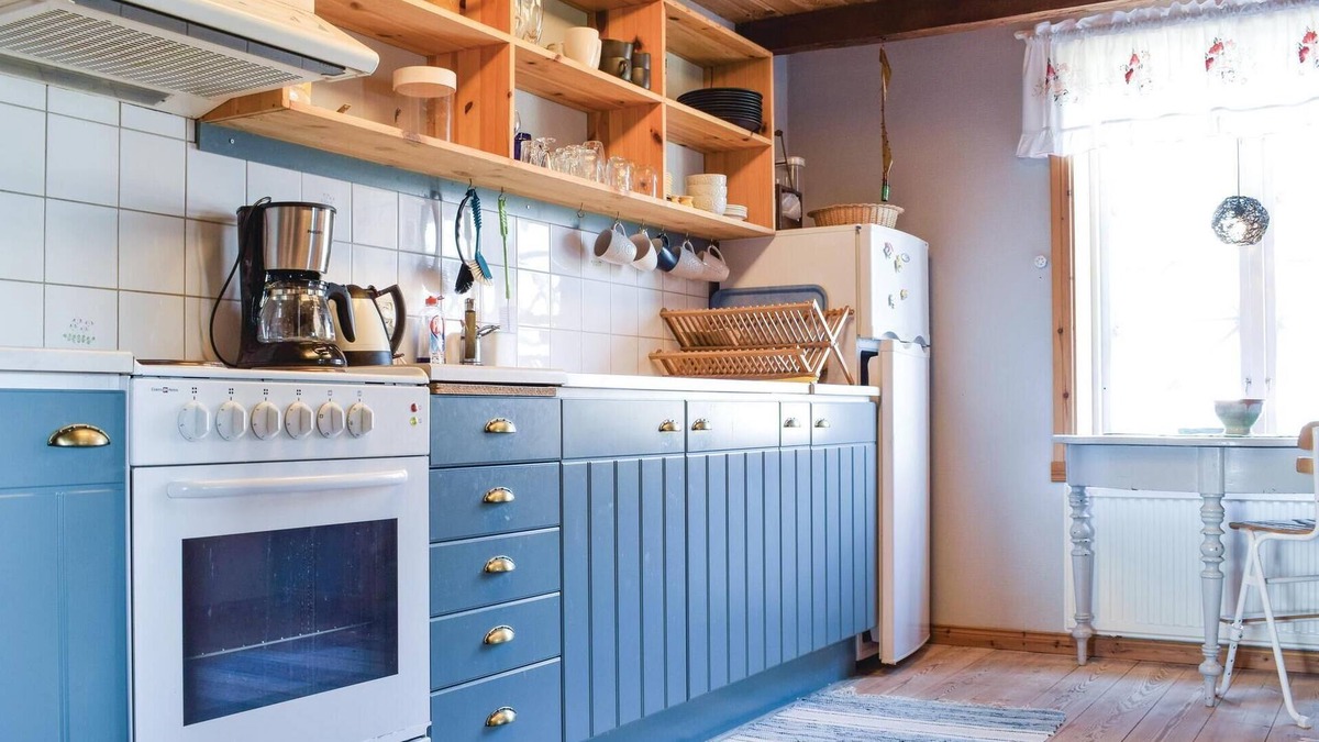 Gullaskruv House | Here you really live in the countryside, surrounded by forests and meadows in this cottage.