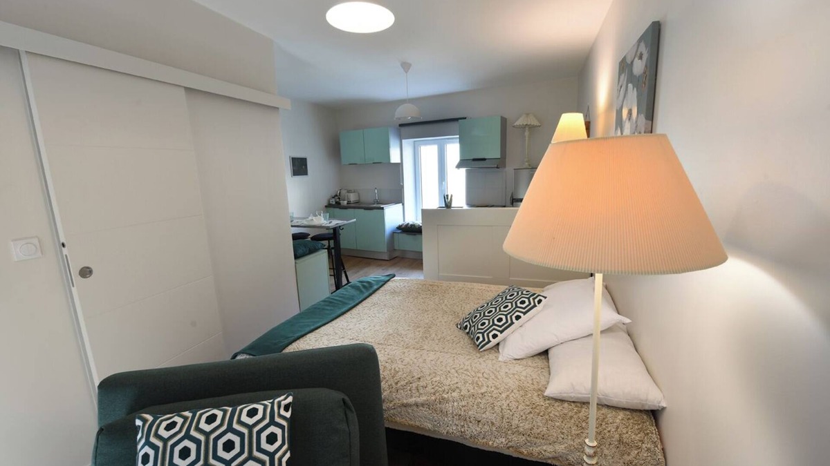 Arbent Apartment | HERISSON La Source de rivière, a quiet place where modern style meets comfort.