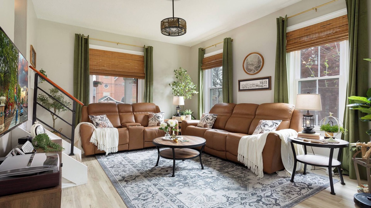 Westerville House | Heritage Haven:Walk to Uptown, Luxe Historic Charm