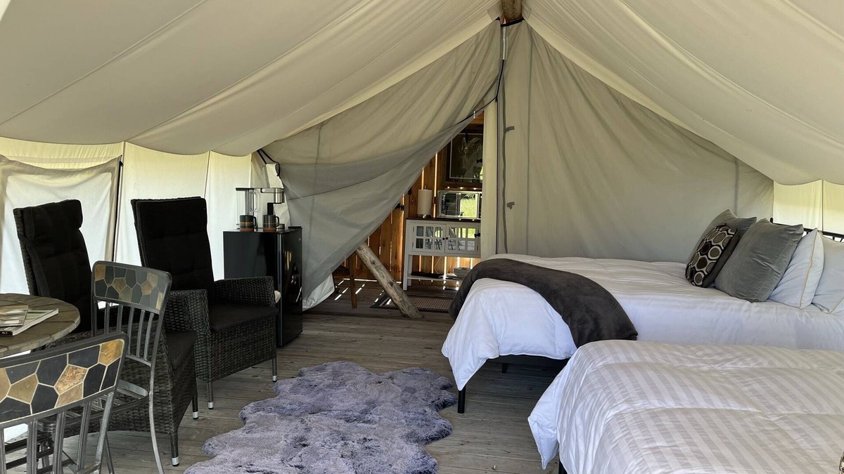 Bozeman Cabin | Heritage Ranch 'Big Sky' Glamping Tent (11)