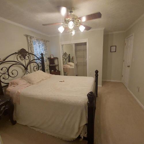 Brownsville Bed & Breakfast | heritage room