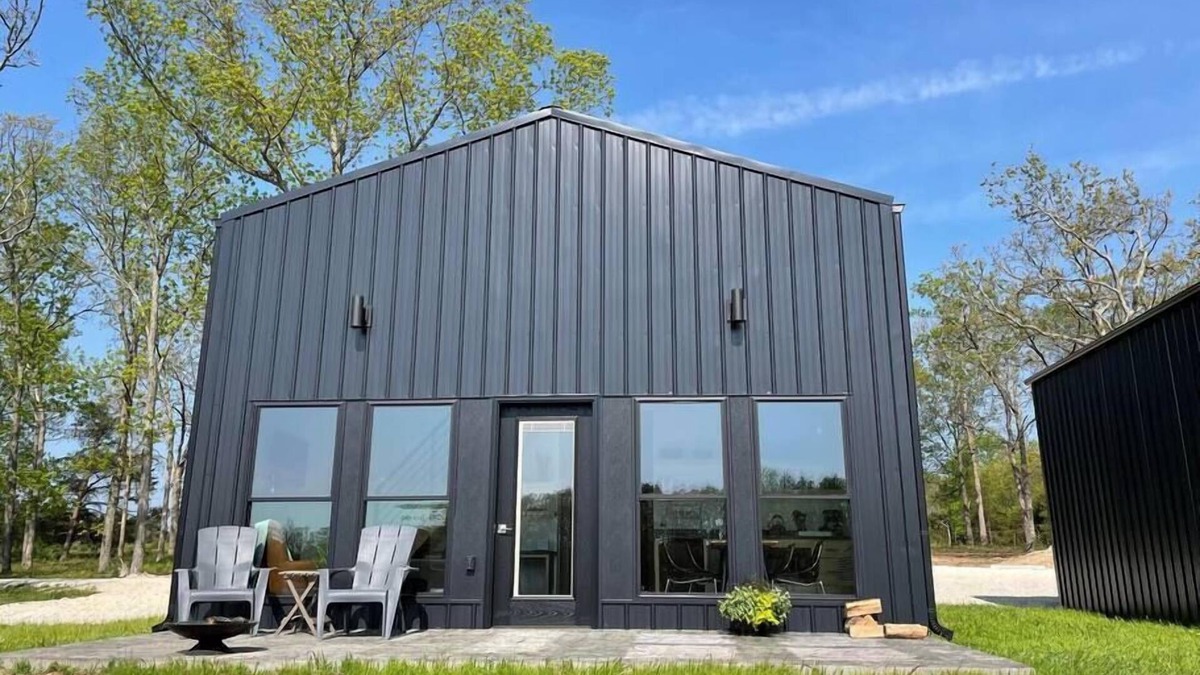 Mount Sterling House | Hermann Modern Lakeside Cabins (Cabin 1)