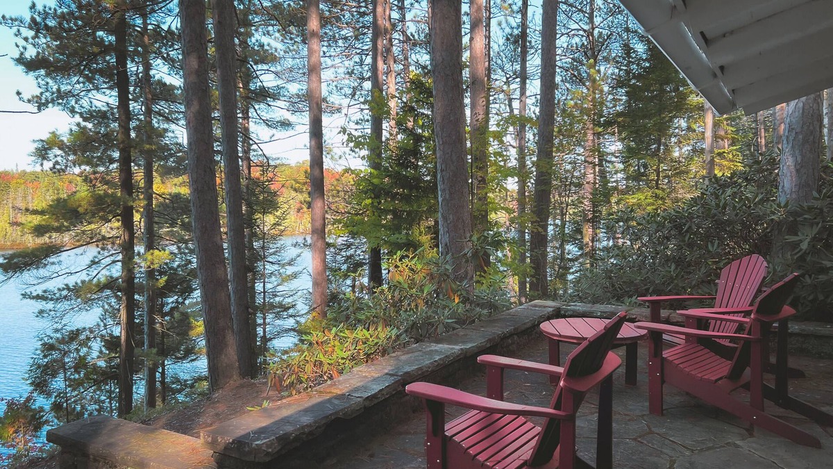 Meacham Cabin | Hermits Hut Cabin with Lake View