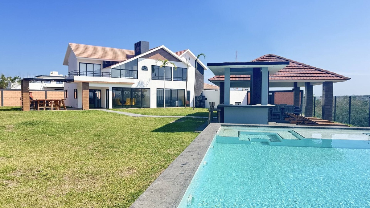 Alvarado House | Hermosa Casa. Privacidad y Seguridad ¡increíbles Vistas, Alberca, Jacuzzi y Más!