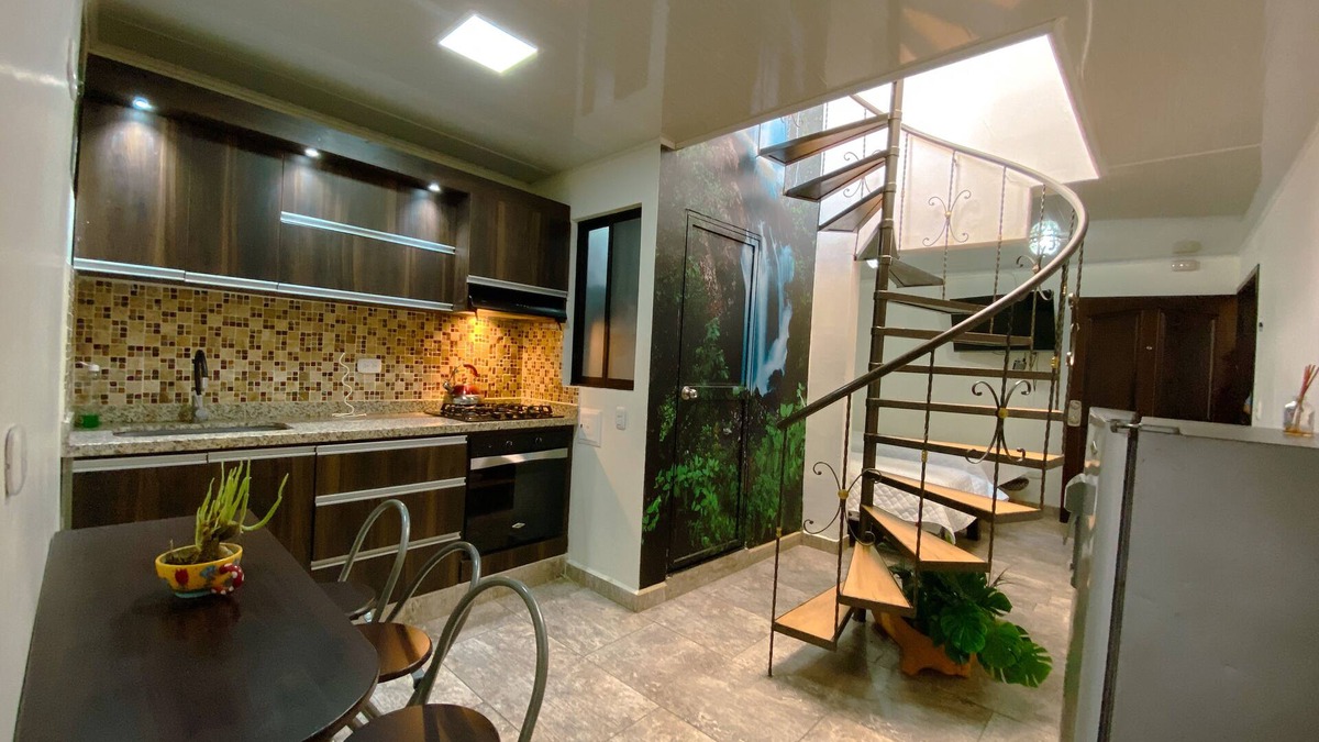 Pereira Apartment | Hermoso Apartamento CON Terreza Ubicado EN EL Centro DE Pereira, Para 6 Personas