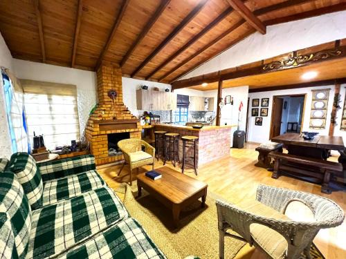 Suesca House | Hermoso Refugio en la Laguna de Suesca