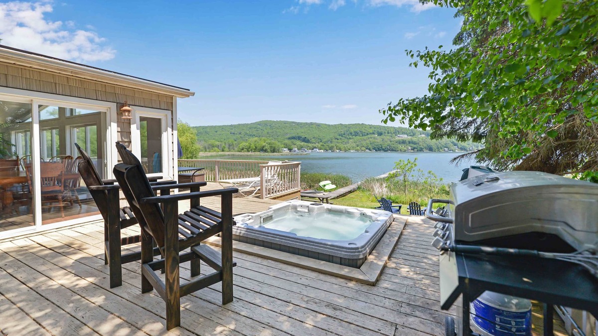 Town of Jerusalem House | Heron Way:"You will be "Wowed!" by this Property"