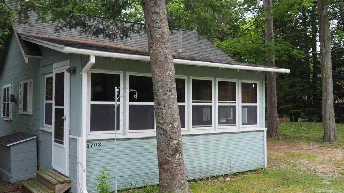 Arcadia Cottage | Herring Creek Cabin!