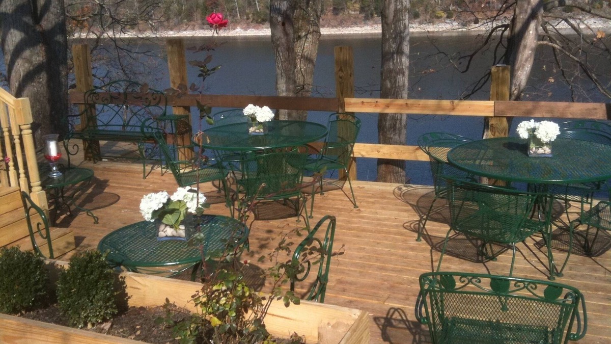 Lancaster House | Herrington Lake Water Front House