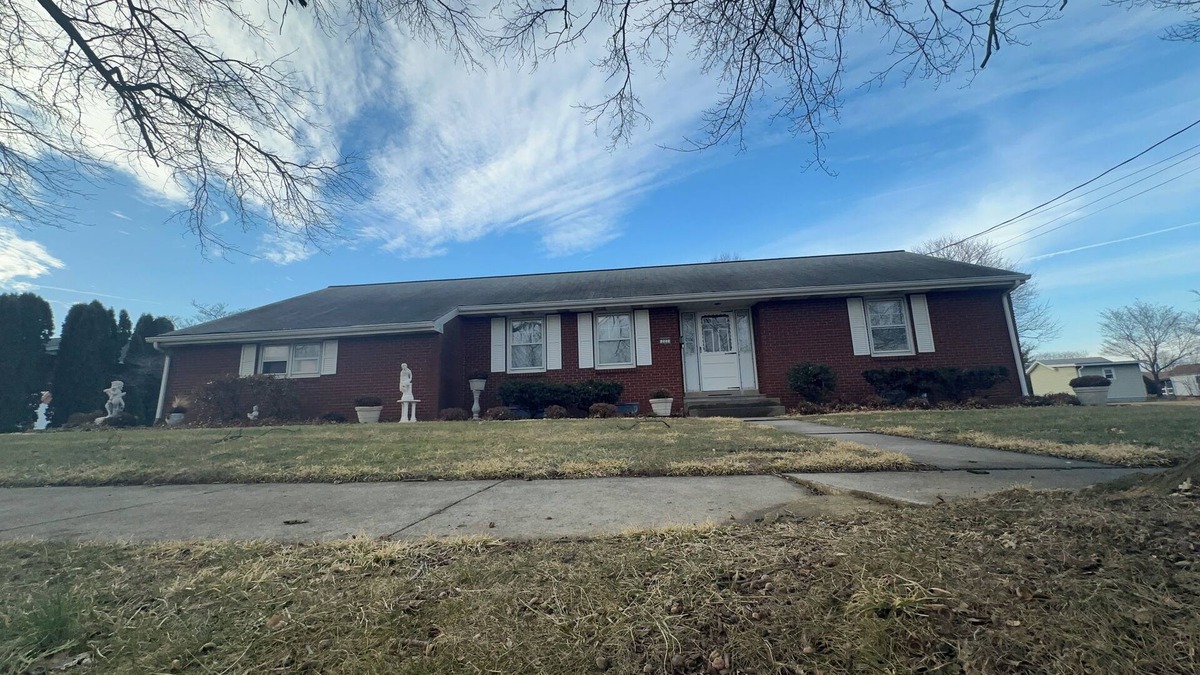 Palmyra House | Hershey Spacious 6-bedroom House