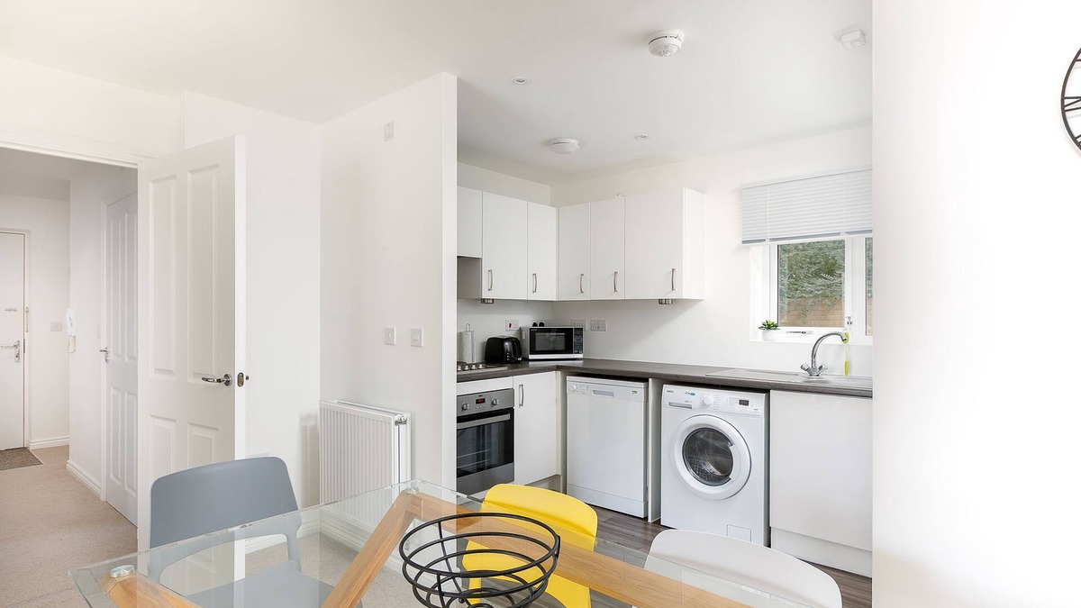 Hertford Apartment | Hertford Serviced Apartments by Paymán Club