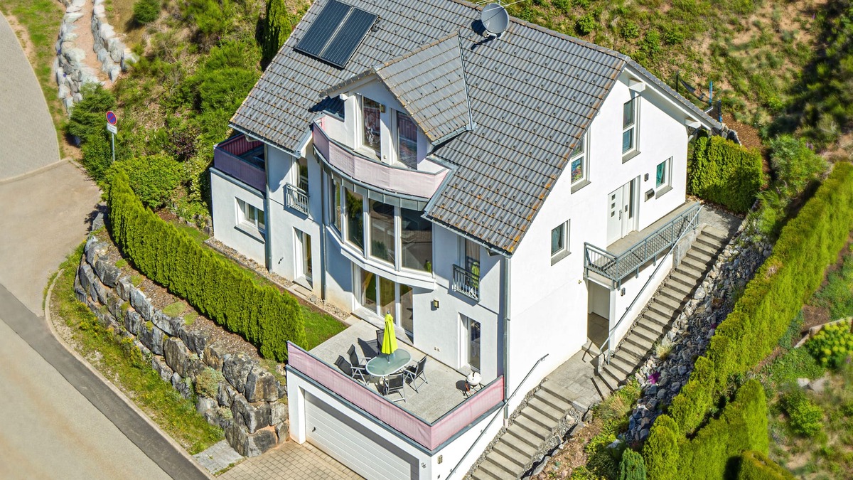 Triberg im Schwarzwald Apartment | Herzlich Willkommen in der Firstbergperle in Sonniger und Ruhiger Hanglage
