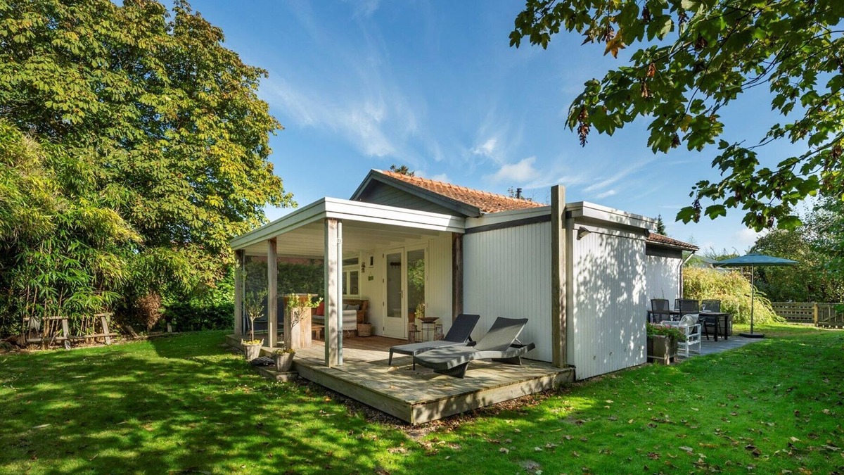 Renesse House | Het Ongerepte 51 holiday home privately situated near beach in Renesse
