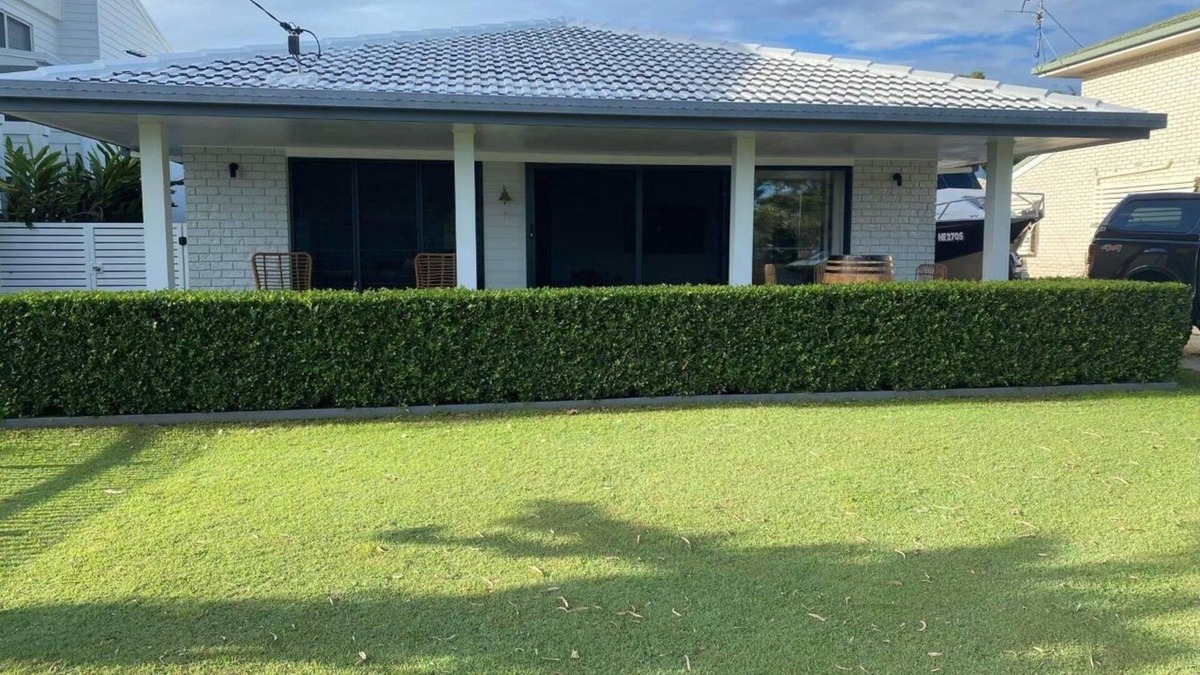 Golden Beach House | Hey's Landing Golden Beach