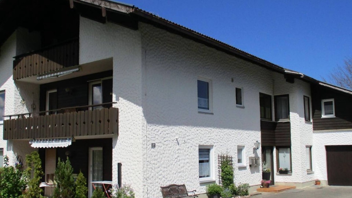 Trauchgau Apartment | Heyartz, Ferienwohnung Peter - FeWo. I 1. Stock/Wohn-Schlafraum/Dusche