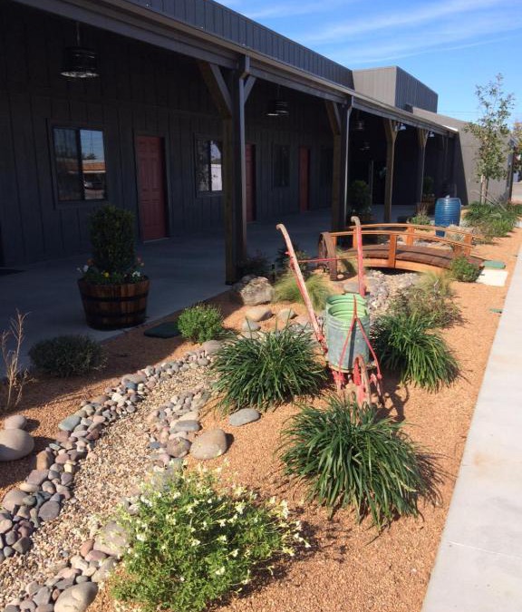 Seymour Hotel | HH Creek Inn