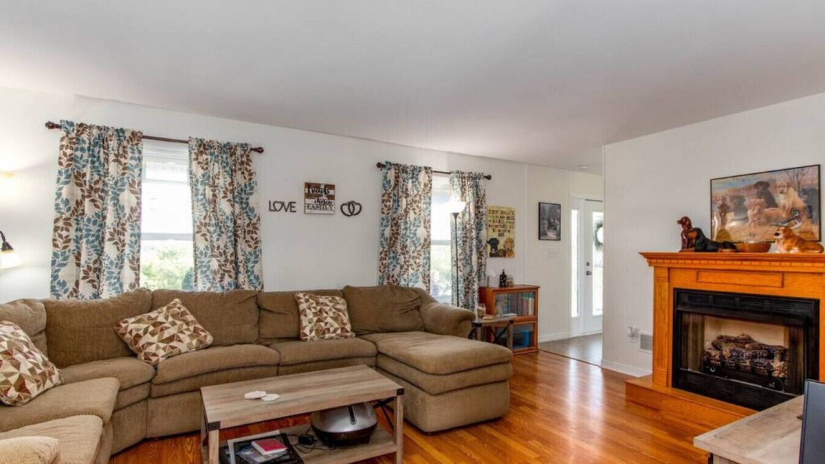 Bellefonte House | HH Horse Retreat - only 9 miles from PSU!